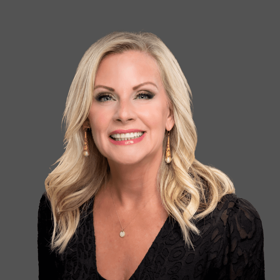 Kelly Brooks Photo